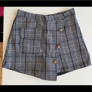 Preppy checkered skort
